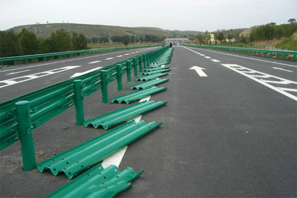 铜陵波形护栏的维护与管理确保道路安全的关键步骤