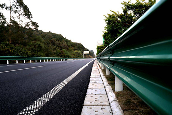 铜陵高速公路护栏的常用类型